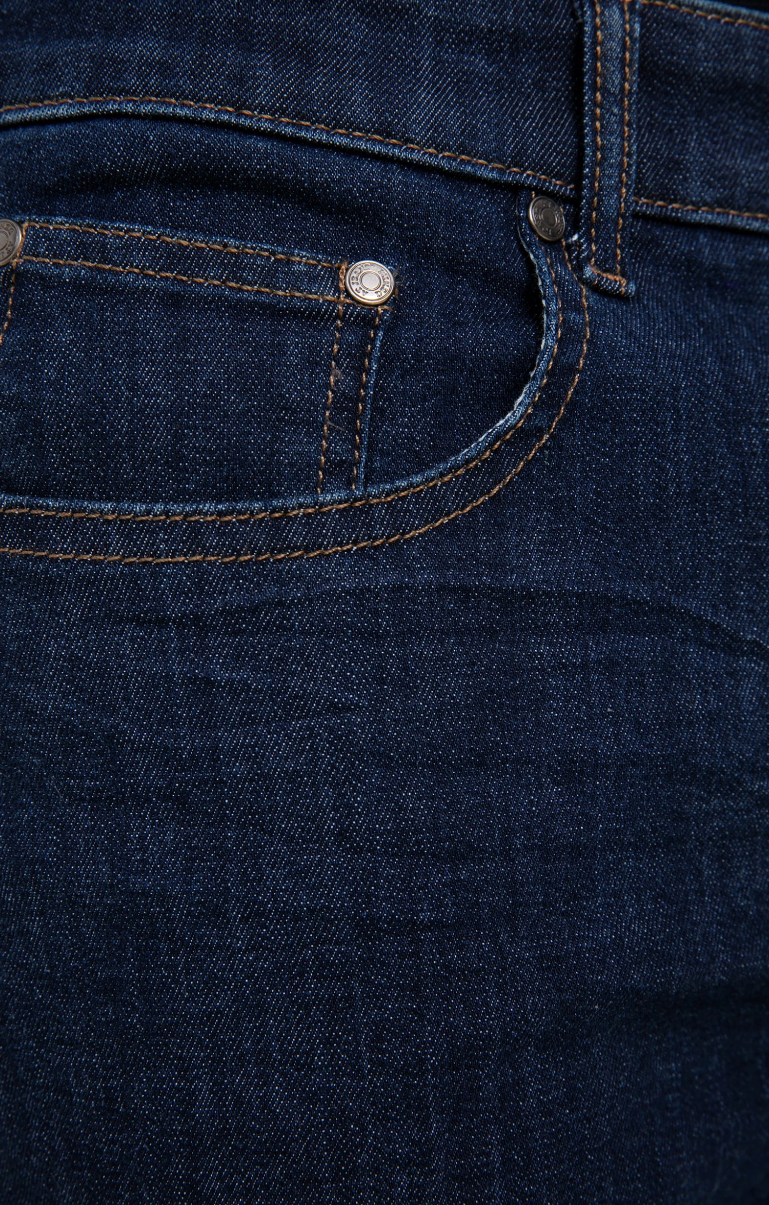 Bermuda Alex 5 Bermuda Alex – Image 5