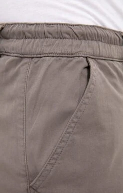 Bermuda Col Elast 10 Bermuda Col Elast -Élégance Thiery Promos Boutique k bermuda col elast at company KAKI CLAIR d2 104