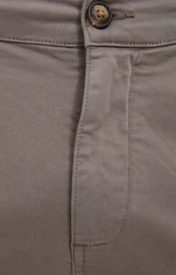 Bermuda Col Elast 11 Bermuda Col Elast -Élégance Thiery Promos Boutique k bermuda col elast at company KAKI CLAIR d3 104