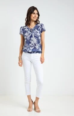 Blouse Imprimé à Fleurs -Élégance Thiery Promos Boutique k blouse imprime a fleurs armand thiery femme INDIGO o 93