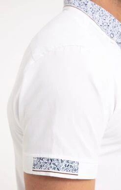 Chemise Ajustée Unie 9 Chemise Ajustée Unie -Élégance Thiery Promos Boutique k chemise ajustee unie studio BLANC d2 48