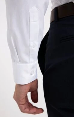 CHEMISE COUPE CONFORT BIBLANC 11 CHEMISE COUPE CONFORT BIBLANC -Élégance Thiery Promos Boutique k chemise coupe confort biblanc per l uomo BLANC d3 48