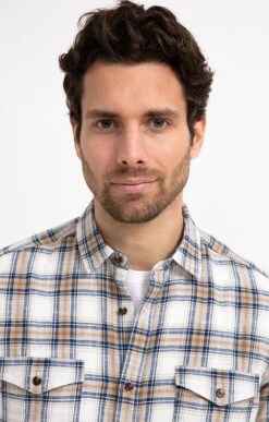 Chemise Regular à Carreaux -Élégance Thiery Promos Boutique k chemise regular a carreaux at company MARRON o 25