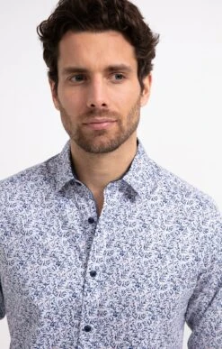 Chemise Regular à Motif Floral -Élégance Thiery Promos Boutique k chemise regular a motif floral at company BLEU o 45