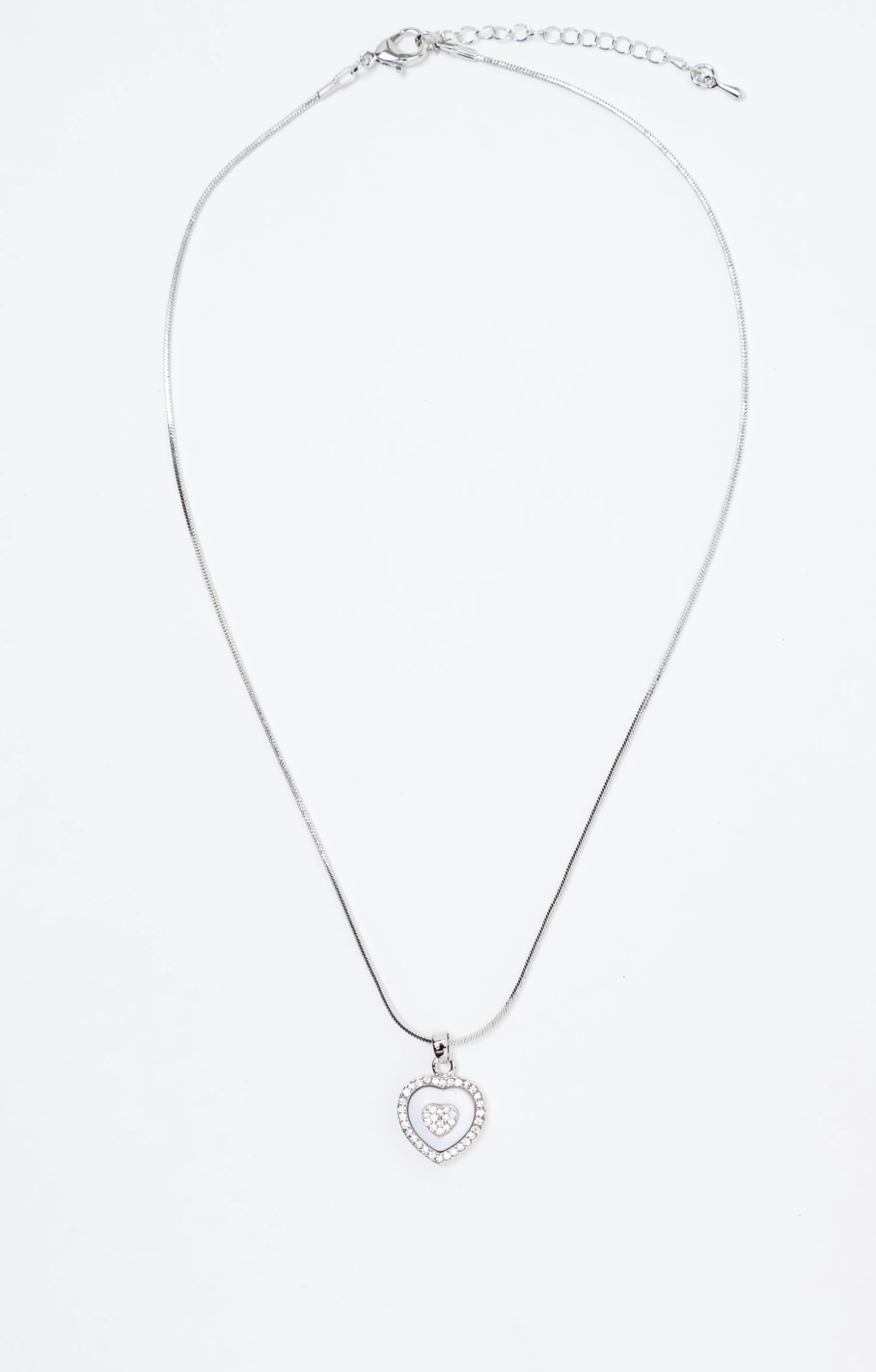 Collier Ras De Cou Pendentif Coeur 1 Collier Ras De Cou Pendentif Coeur