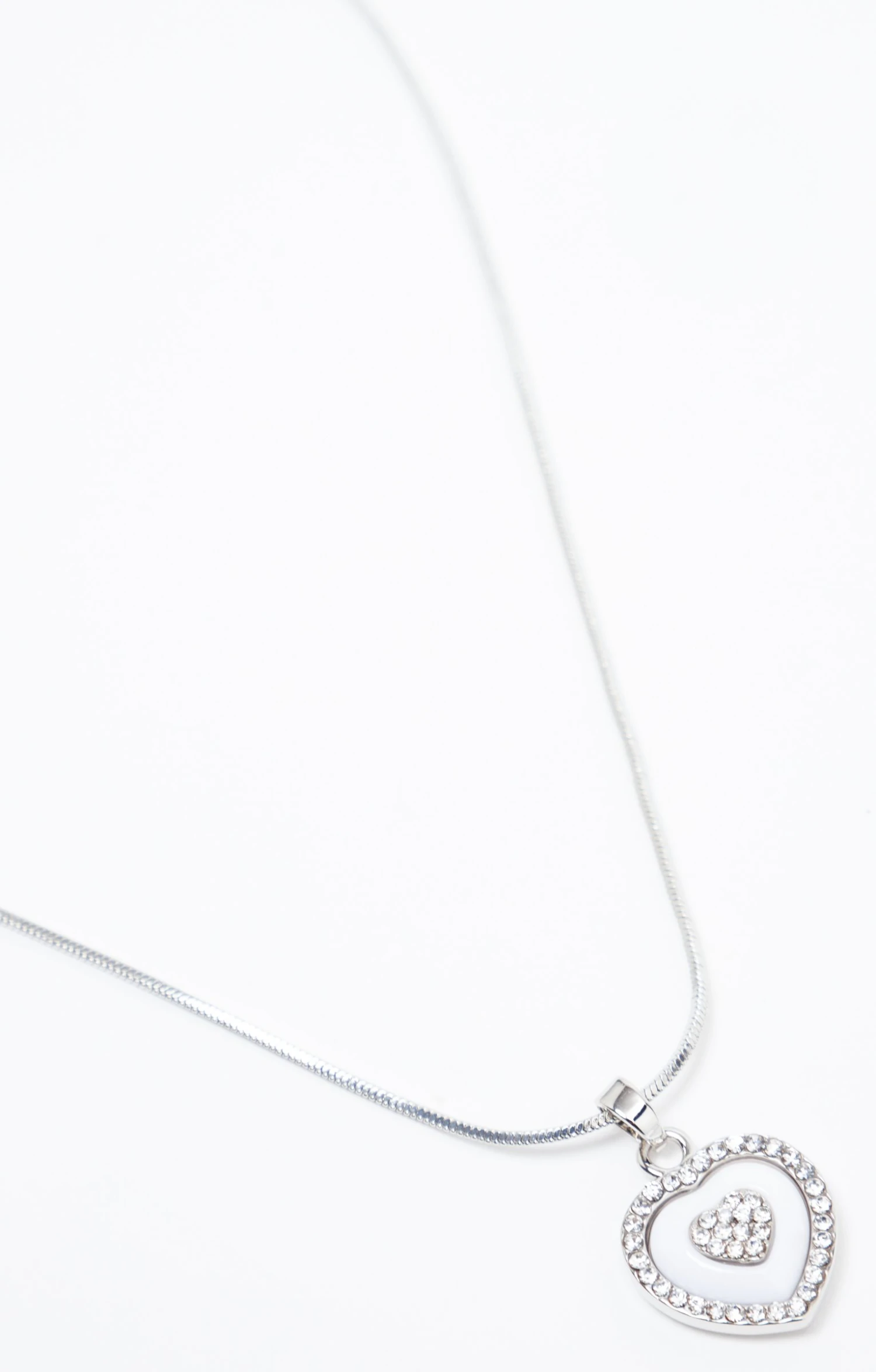 Collier Ras De Cou Pendentif Coeur 2 Collier Ras De Cou Pendentif Coeur – Image 2