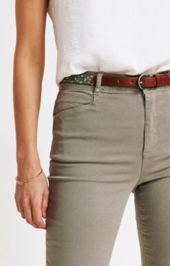 Pantalon Corsaire Avec Ceinture 8 Pantalon Corsaire Avec Ceinture -Élégance Thiery Promos Boutique k jump avec ceinture affinites KAKI CLAIR d1 104