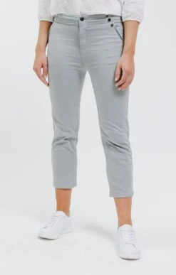 Pantacourt En Coton Avec Détail Pont -Élégance Thiery Promos Boutique k pantacourt en coton avec detail pont affinites VERT NIL o 69