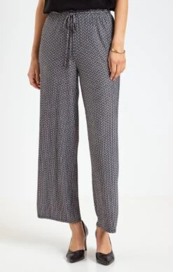 Pantacourt En Maille Plissée -Élégance Thiery Promos Boutique k pantacourt en maille plissee affinites NOIR o 14