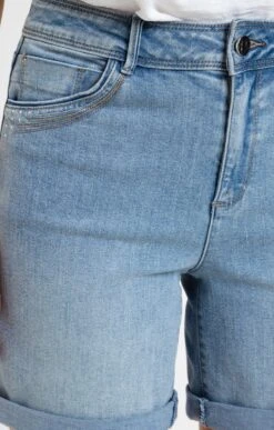 Short Avec Détail Clous Et Broderie -Élégance Thiery Promos Boutique k short avec detail clous et broderie affinites BLEU CIEL d1 60