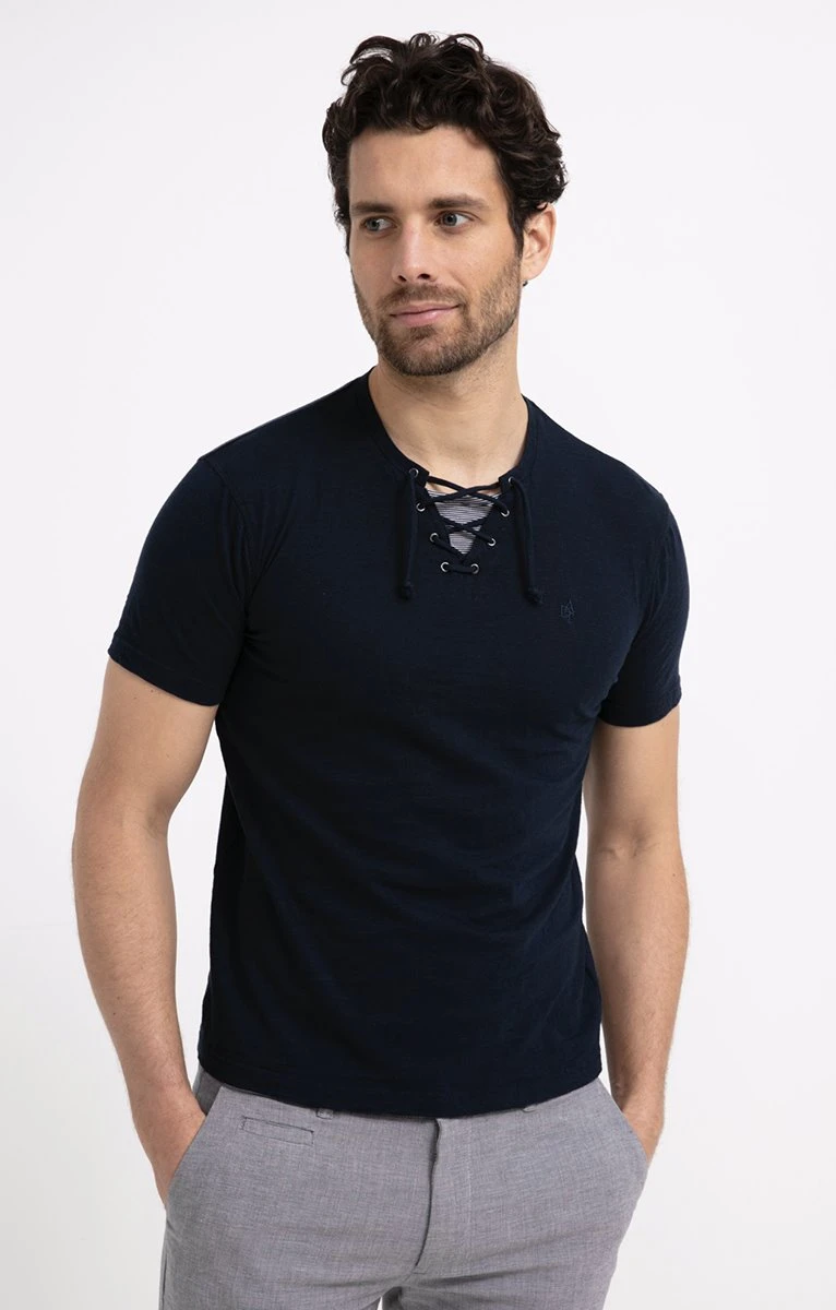 Tee-shirt Manches Courtes Lacet 1 Tee-shirt Manches Courtes Lacet