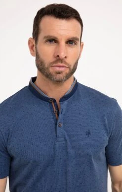 Tee-shirt Manches Courtes Trait 7 Tee-shirt Manches Courtes Trait -Élégance Thiery Promos Boutique k tee shirt manches courtes trait at company BLEU o 45